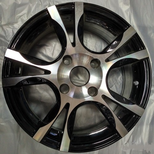 Авто диск Replica 729 Bkf 4x108x6 R15 et35 d73,1 Литой Черный с полировкой et35 d73,1